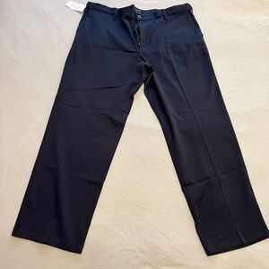 Dockers 42x32 Relaxed Fit Stretch Comfort Khaki in Black - Mens NWT